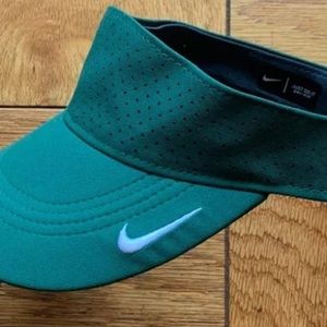 Unisex Nike Golf Visor - Green
